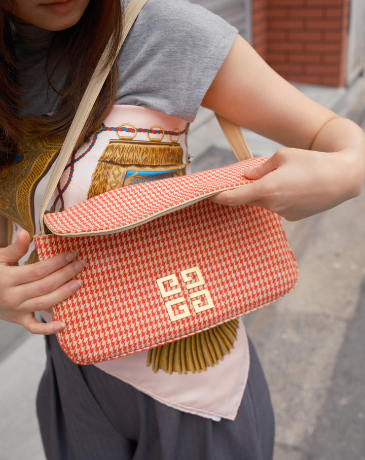 Givenchy Houndstooth Mini Baguette Shoulder Bag ❤️｜Houndstooth Pattern｜Gold 4G Logo｜With Pouch
