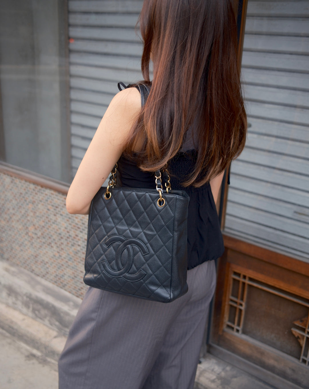 Chanel Vintage Caviar Big CC Chain Tote 🖤｜Quilted Leather・Statement CC Logo