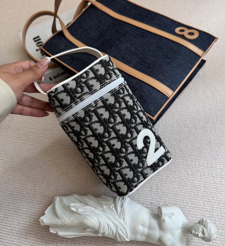DIOR No.2 Monogram Vanity Bag（Black & White）｜Compact Charm × Iconic Monogram 🖤🤍