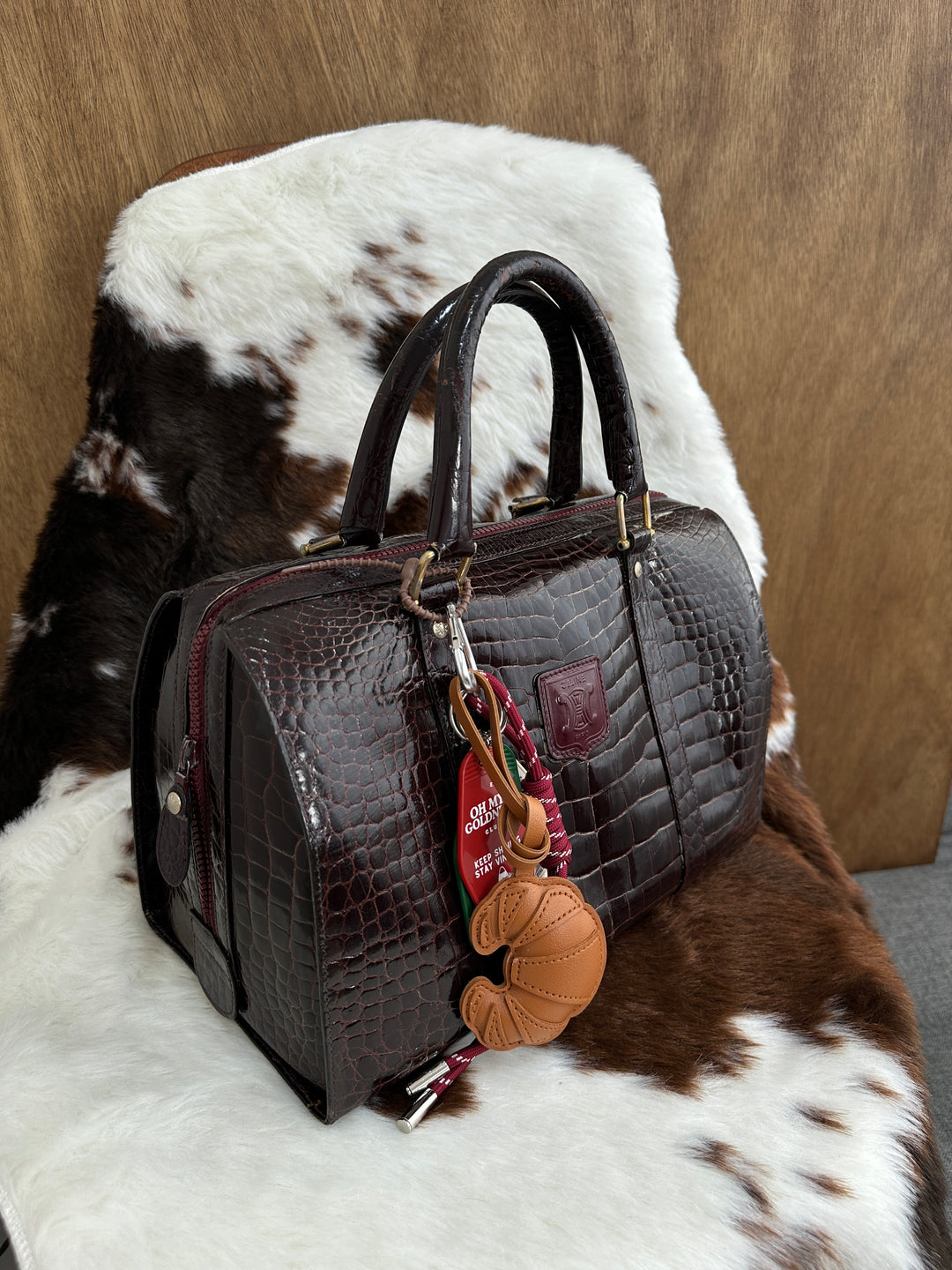 Celine Crocodile Embossed Leather Boston Bag 🤎｜Croc Embossed Leather・Elegant Vintage Shape・Rare Statement Piece