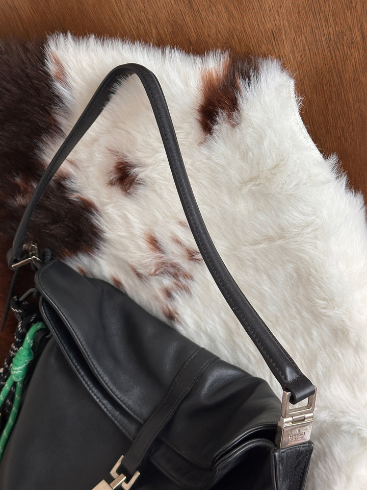 Gucci Jackie Double Flap Leather Hobo Bag 🖤｜Signature Piston Lock・Double Flap Design・Minimalist Classic