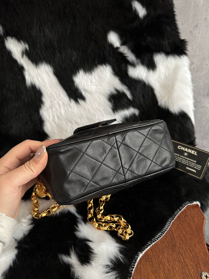 Chanel CC Pineapple Chain Bag 🖤✨