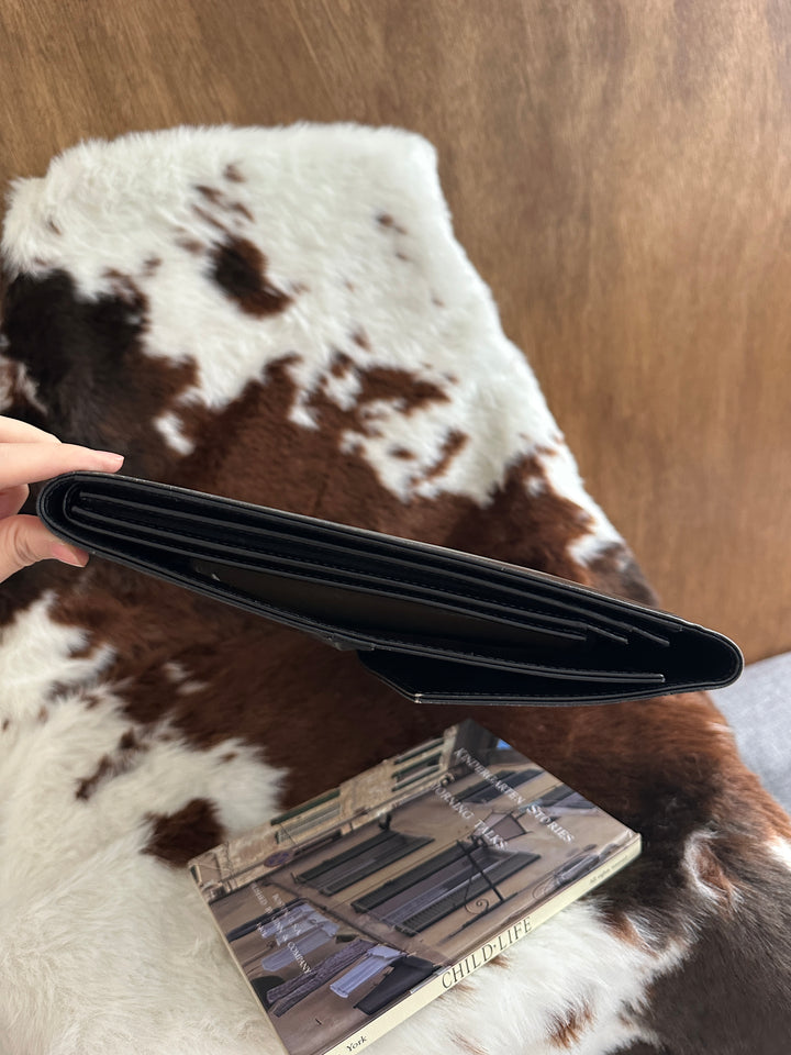 Louis Vuitton Epi Leather Clutch Bag 🖤✨｜Iconic Epi Texture・Spacious Interior・Unisex Work Essential