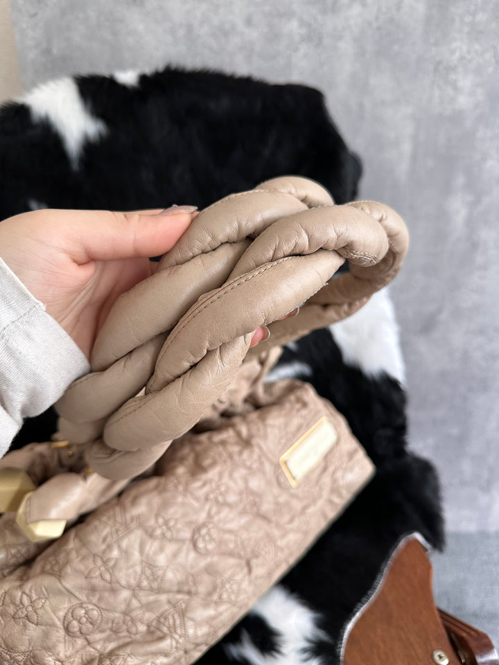 Louis VuittonCOS Cloud Bag ☁️🤍 (All Leather Limited Edition)