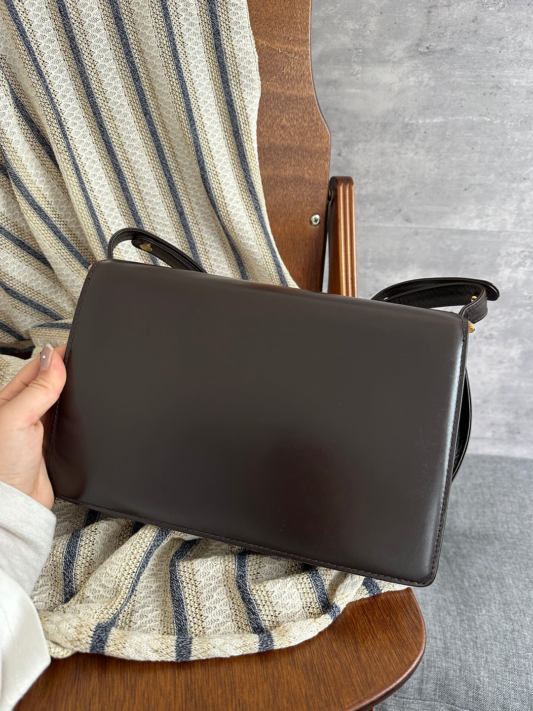 Gucci GG Shoulder Bag – Black