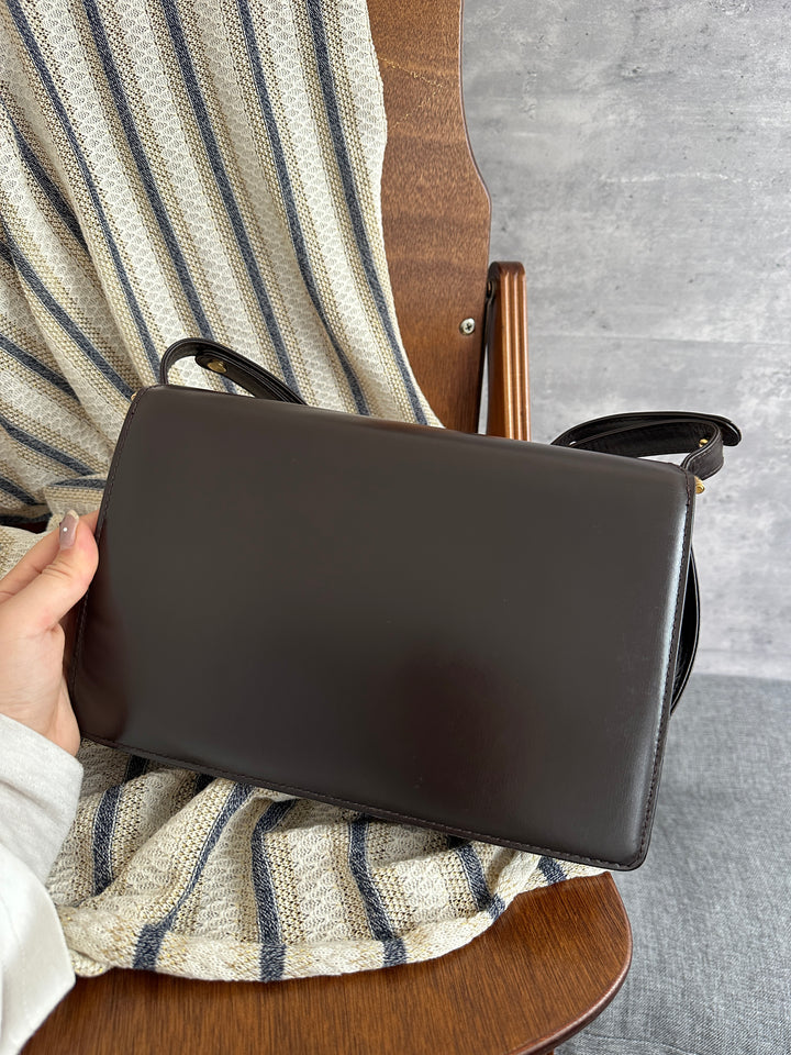 Gucci GG Shoulder Bag – Black