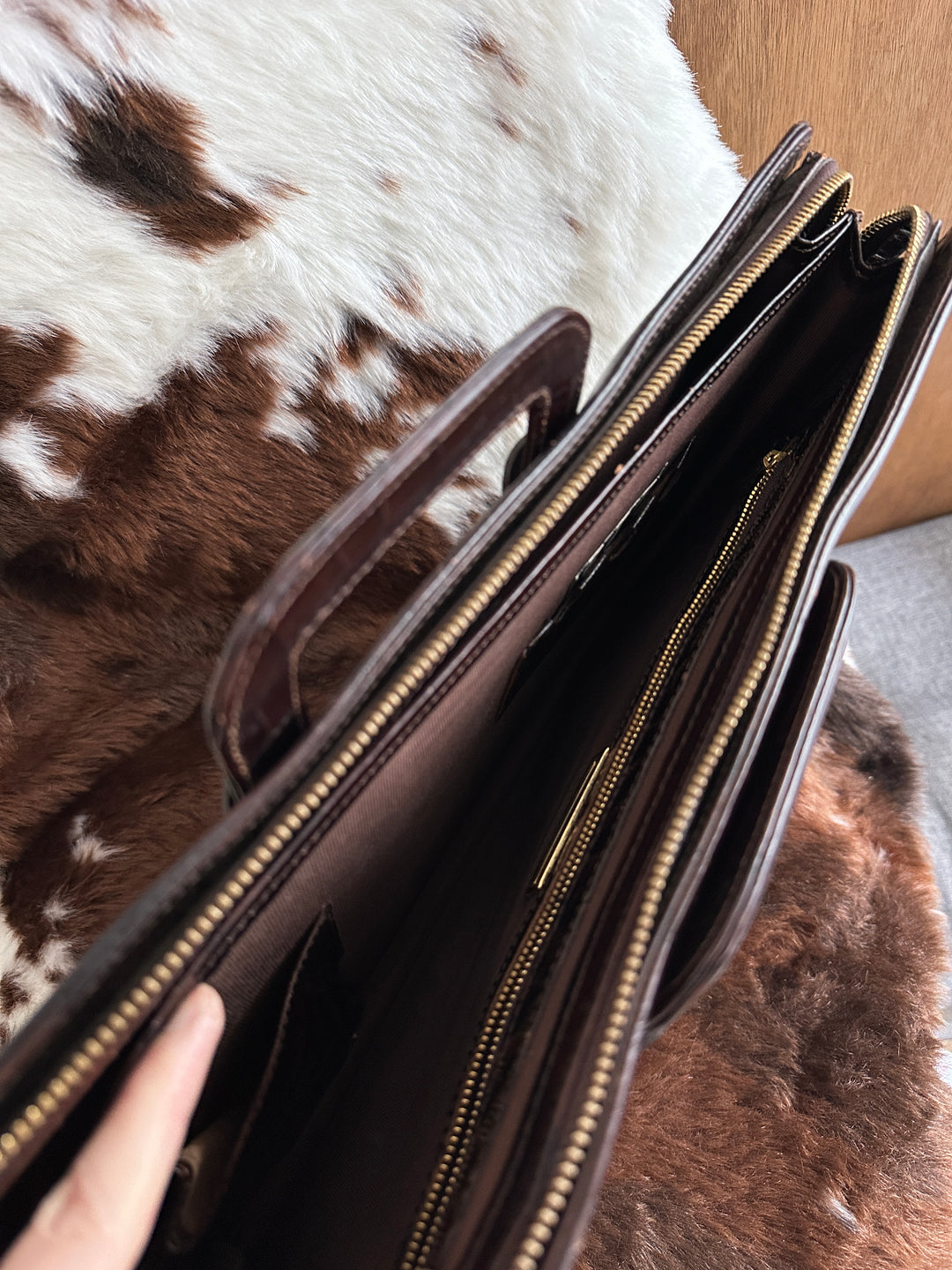 Valentino Croc-Embossed Briefcase Bag 🤎｜Rich Chocolate Tone・Spacious Work Bag・Vintage Luxury