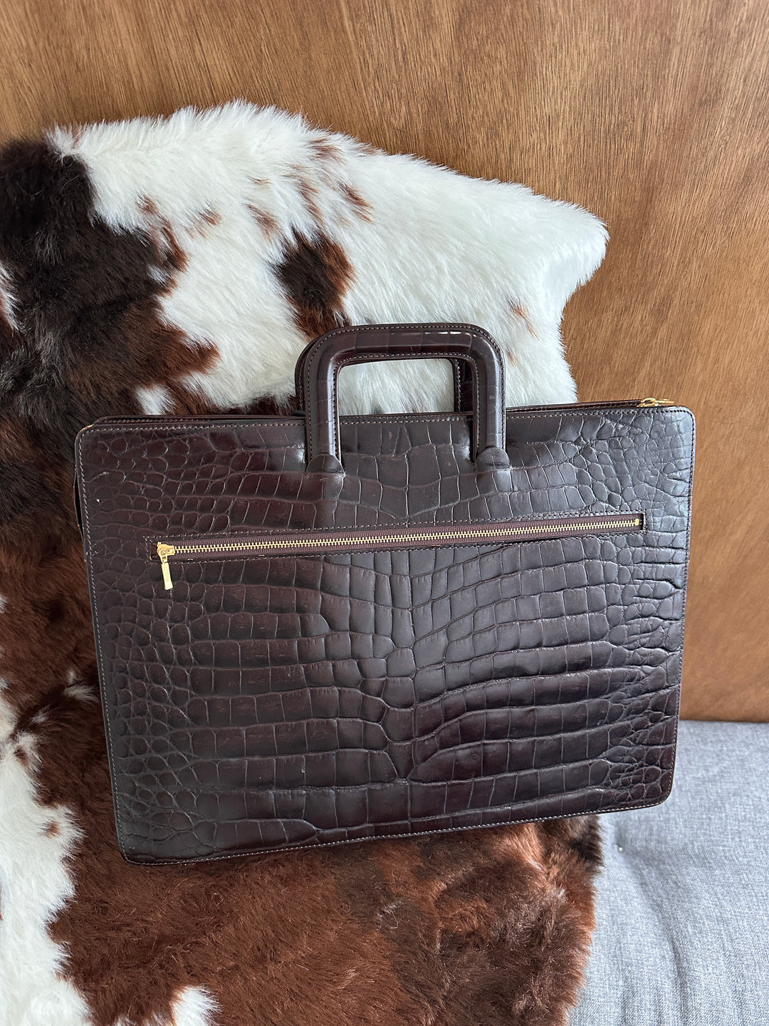 Valentino Croc-Embossed Briefcase Bag 🤎｜Rich Chocolate Tone・Spacious Work Bag・Vintage Luxury