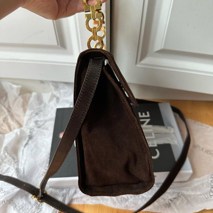 FERRAGAMO Suede & Logo Gold Handle Bag｜Sophisticated Minimalism × Rare Statement 🐼
