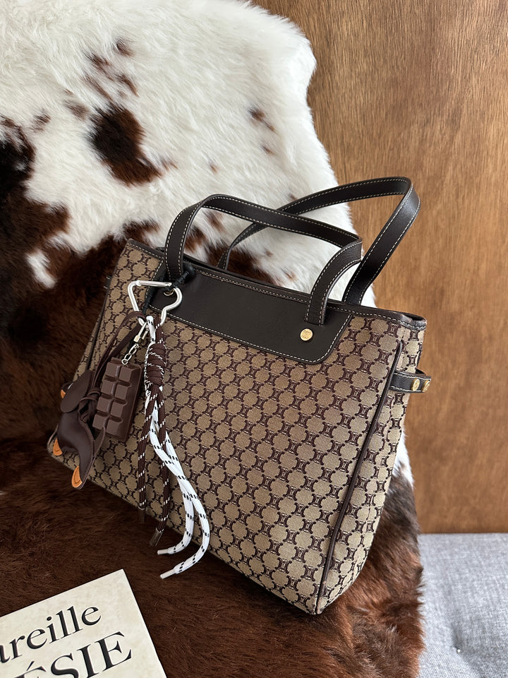 Celine Macadam Monogram Tote Bag 🤎✨｜Classic Canvas・Spacious Design・Effortless Everyday Style