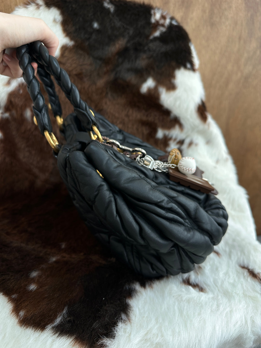 Miu Miu Matelassé Leather Top Handle Bag 🖤｜Braided Handle・Gold Padlock Hardware・Soft Ruched Leather