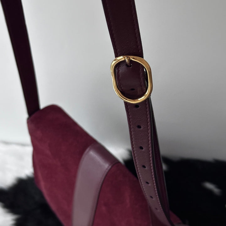 Gucci Large GG Suede Messenger Bag ❤️｜Oversized GG Hardware × Rich Burgundy Suede × Rare Full Set Find
