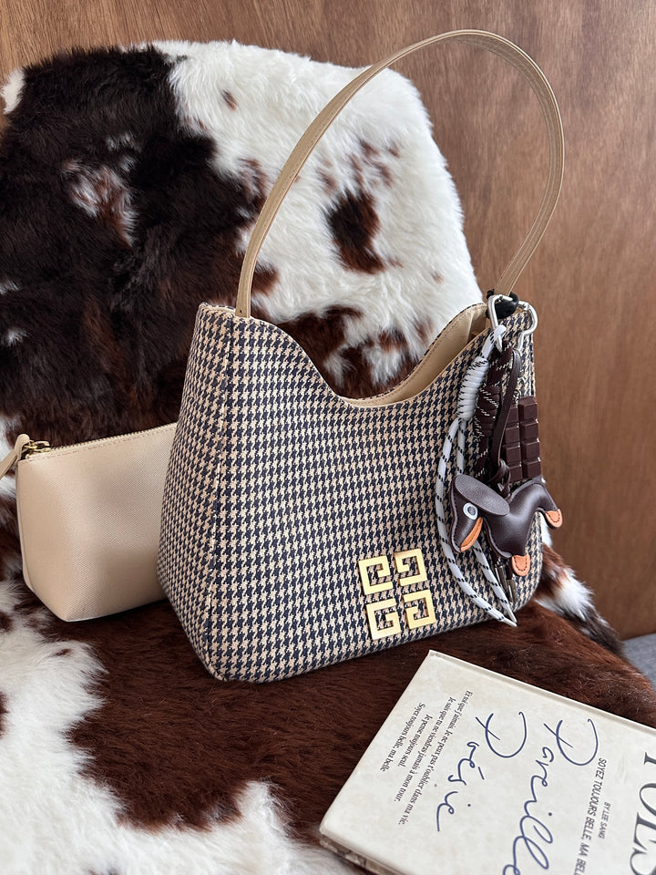 Givenchy Houndstooth Shoulder Bag 🖤✨｜Iconic Gold Hardware・Lightweight Canvas・With Pouch Set