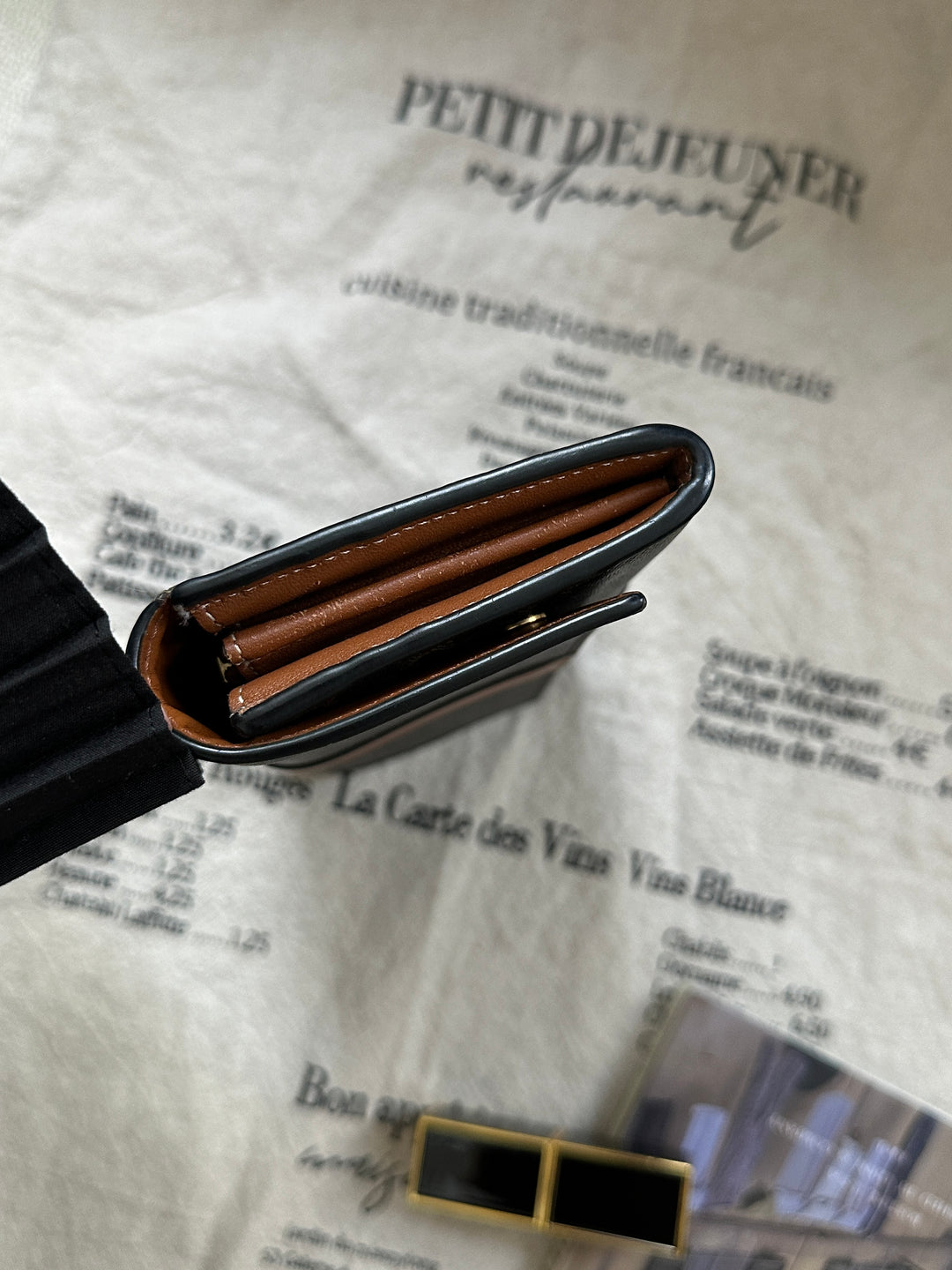 Celine Triomphe Canvas Long Wallet 🤎｜Iconic Triomphe Motif・Convertible WOC Style・Modern Classic😍😍