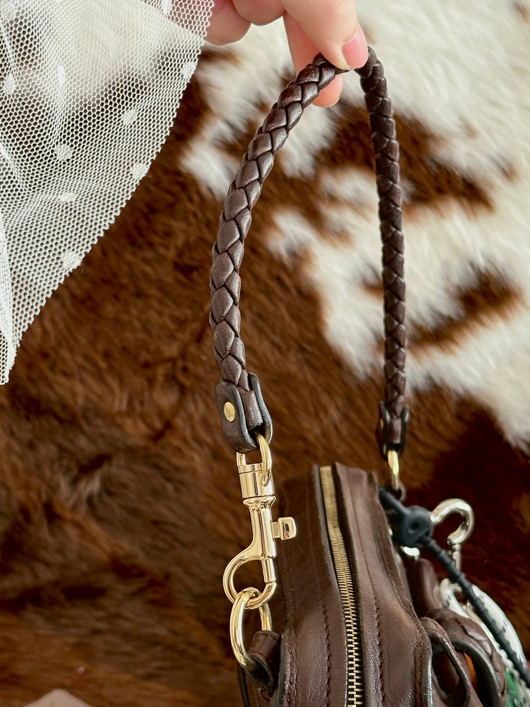 Bottega Veneta Mini Shoulder Bag 🤎✨｜Braided Handle Detail・Compact Yet Spacious・Convertible Carry