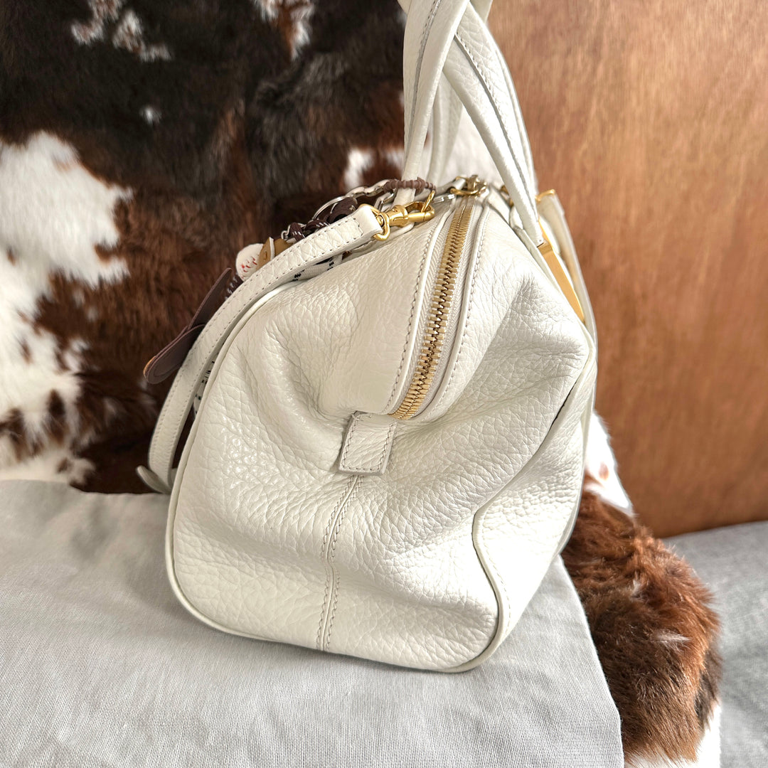 FENDI Soft Calf Leather Boston Bag 🤍｜Supple White Leather × Gold-Tone Details × Lightweight Everyday Carry