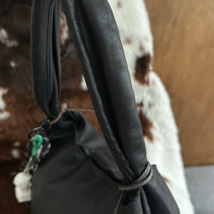 Loewe Lambskin Hobo Bag 🖤｜Soft Lambskin Leather × Relaxed Silhouette × Effortless Everyday