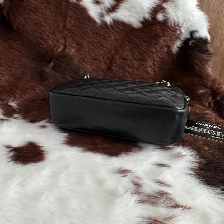 CHANEL Vintage Mini Double Chain Shell Bag 😍｜Black Quilted Leather × Dual Chain Carry × Compact Yet Spacious