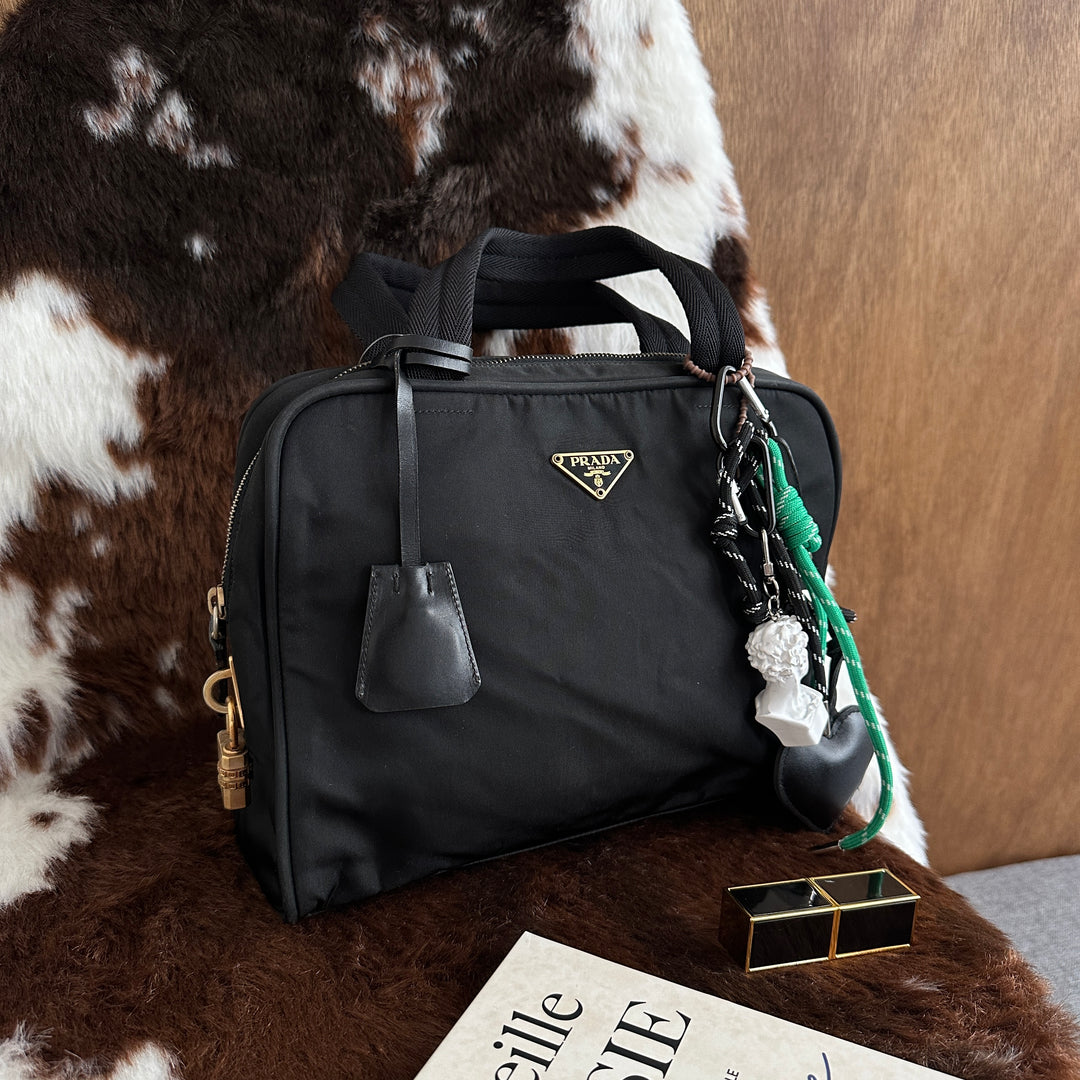 PRADA Nylon Small Tote Bag 🖤｜Black & Gold Details × Lightweight Nylon × Everyday Versatility