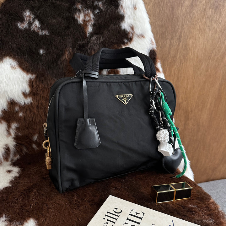 PRADA Nylon Small Tote Bag 🖤｜Black & Gold Details × Lightweight Nylon × Everyday Versatility