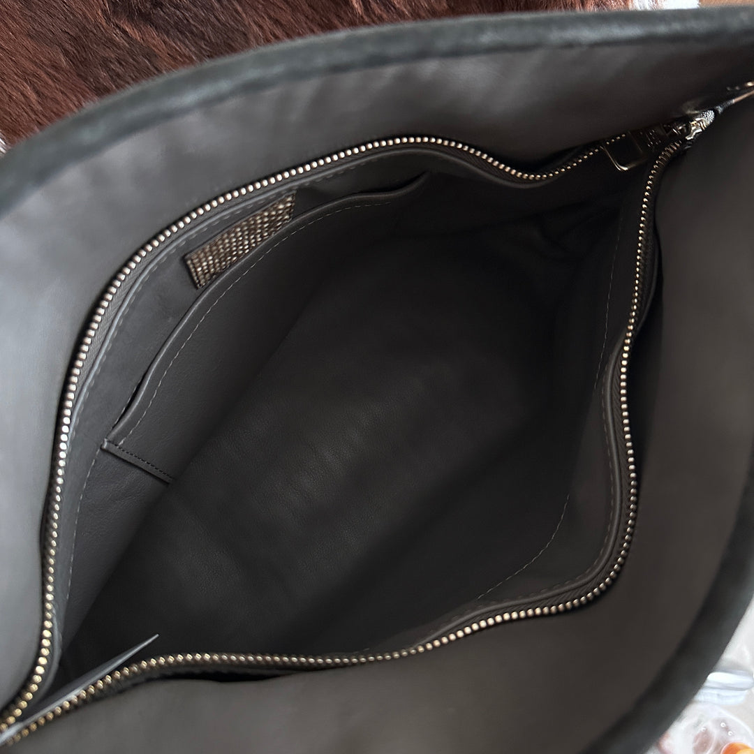 Louis Vuitton Limited Edition Monogram Suede Hobo Bag 🩶｜Elephant Grey Suede × Snakeskin Accents × Rare Textured Finish
