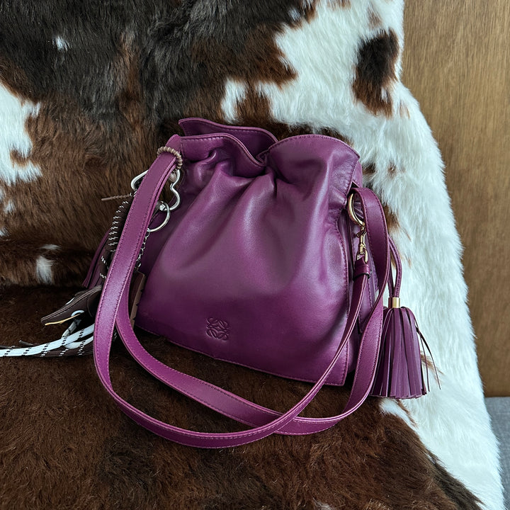 Loewe Lambskin Drawstring Bag 💜｜Soft Lambskin Leather × Elegant Vintage Style × Versatile Carry