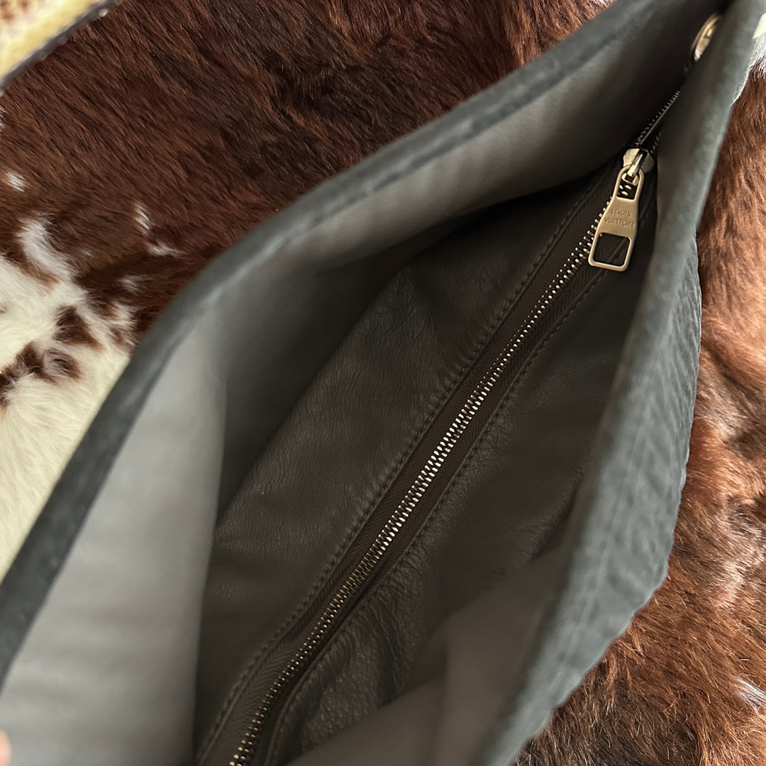Louis Vuitton Limited Edition Monogram Suede Hobo Bag 🩶｜Elephant Grey Suede × Snakeskin Accents × Rare Textured Finish