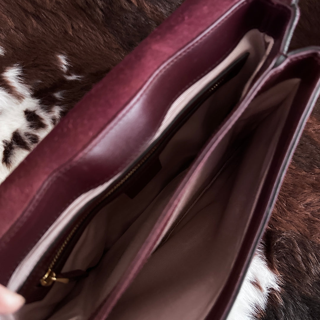 Gucci Large GG Suede Messenger Bag ❤️｜Oversized GG Hardware × Rich Burgundy Suede × Rare Full Set Find