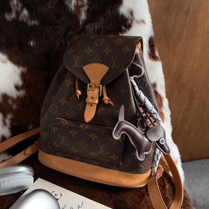 Louis Vuitton Monogram Backpack 🤎｜Iconic Monogram Canvas × Classic Drawstring Flap × Great Value Vintage Find