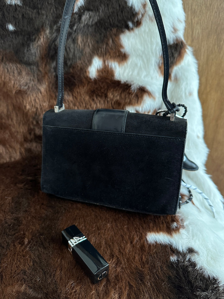 Ferragamo Suede Mini Baguette Bag 🖤｜Statement Silver Buckle × Sleek Shoulder Style × Compact Yet Practical