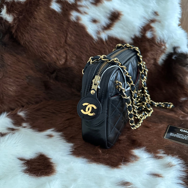 CHANEL Vintage Mini Double Chain Shell Bag 😍｜Black Quilted Leather × Dual Chain Carry × Compact Yet Spacious