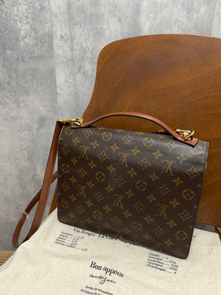 Louis Vuitton Monogram Messenger Bag with Key & Original Strap