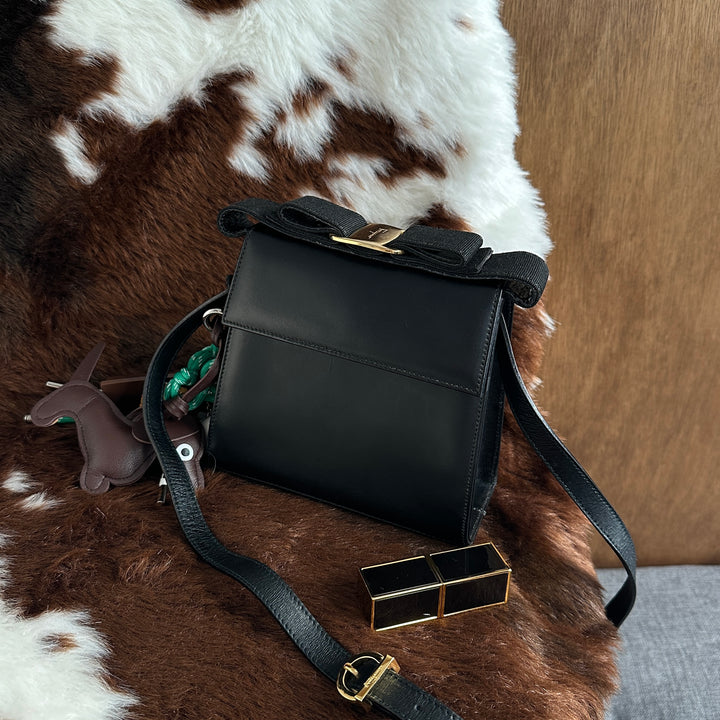Salvatore Ferragamo Vara Ribbon 2-Way Top Handle Bag 🖤｜Iconic Vara Bow × Elegant Structured Design × Timeless Black Leather