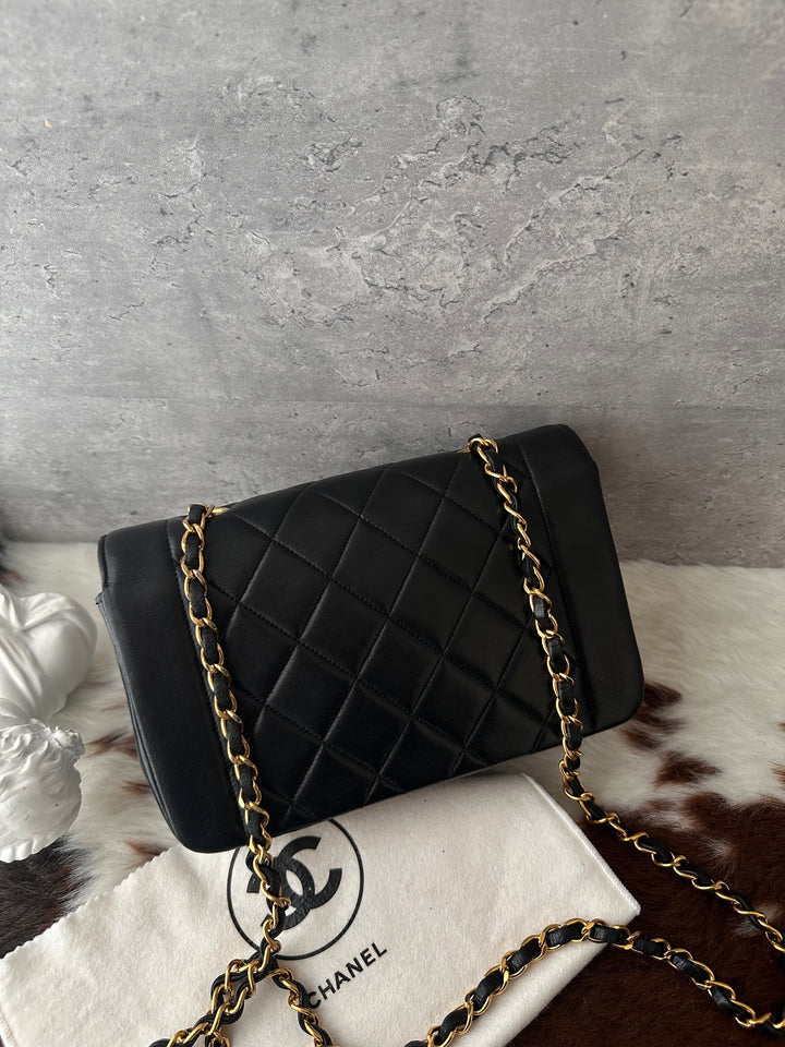 Chanel Diana Flap 22cm 🖤✨｜24K Gold-Plated Hardware × Black Lambskin × Exceptional Vintage Condition