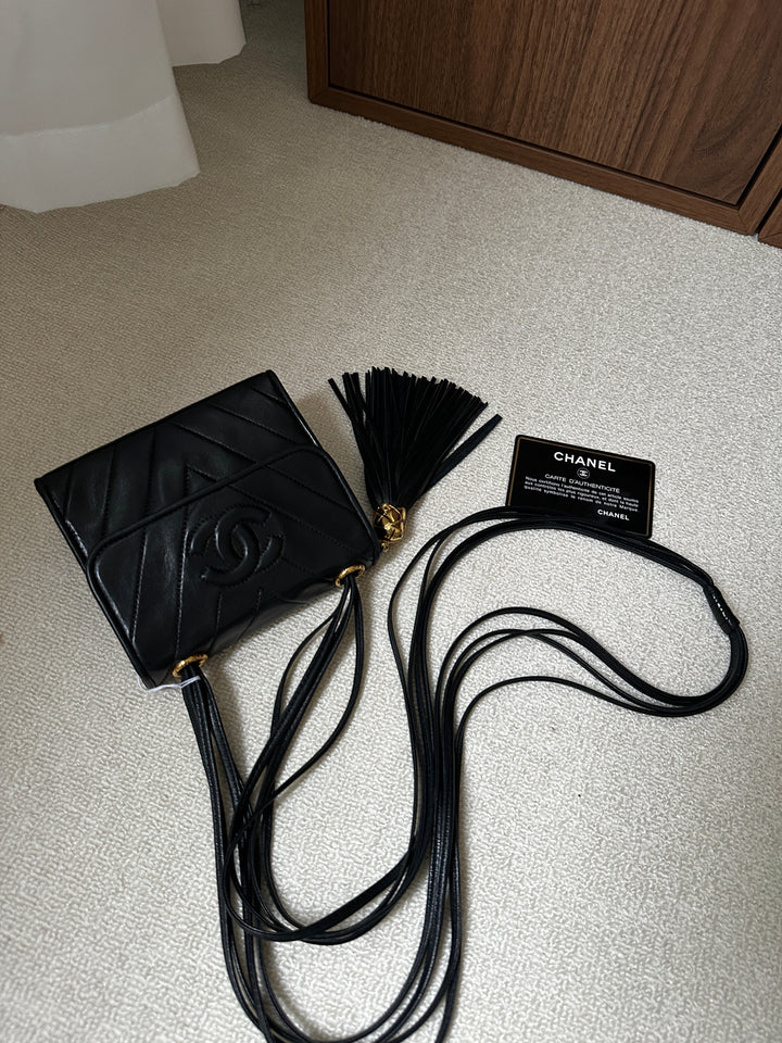 CHANEL Pineapple Clasp Tassel Mini Bag 🖤✨ Ultra Rare
