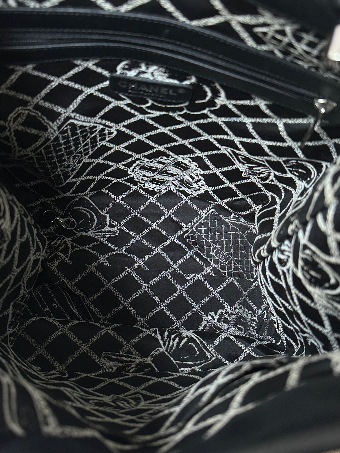 CHANEL Cambon Tote Bag 🖤✨｜Supple Calfskin × Statement Logo × Spacious Interior