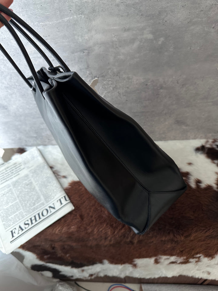 CHANEL Cambon Tote Bag 🖤✨｜Supple Calfskin × Statement Logo × Spacious Interior