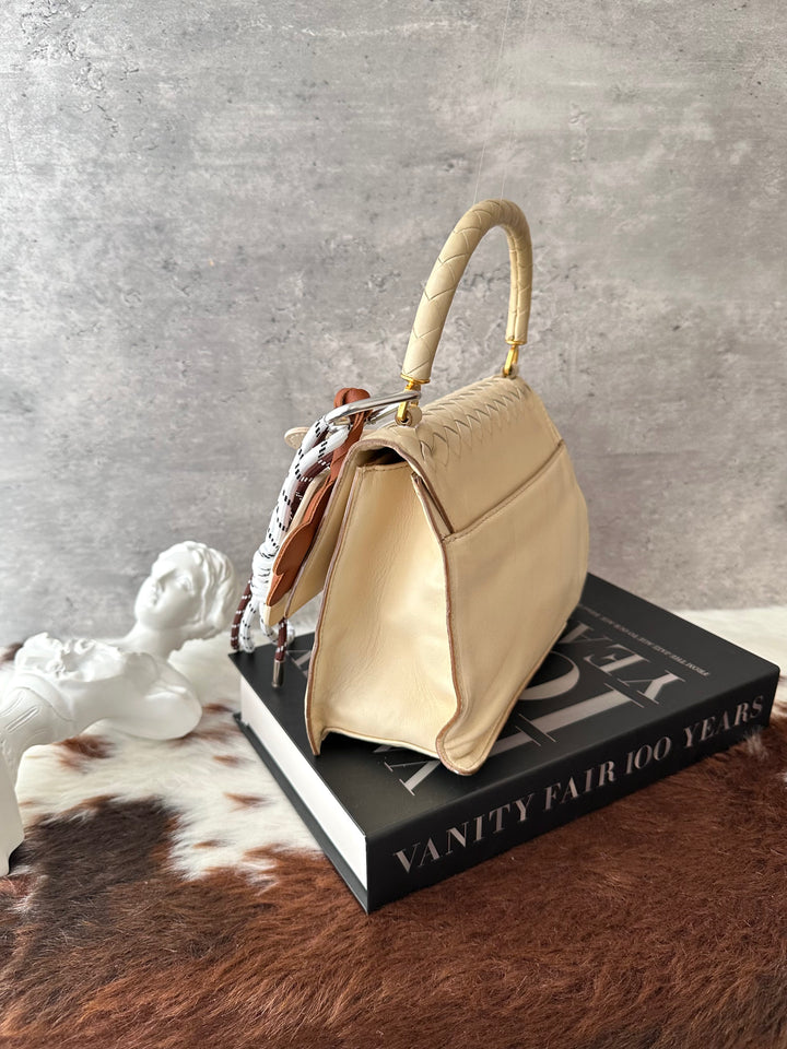 BOTTEGA VENETA Small Kelly-Style Bag 🤍✨｜Intrecciato Weave × Cream Leather × Convertible Carry