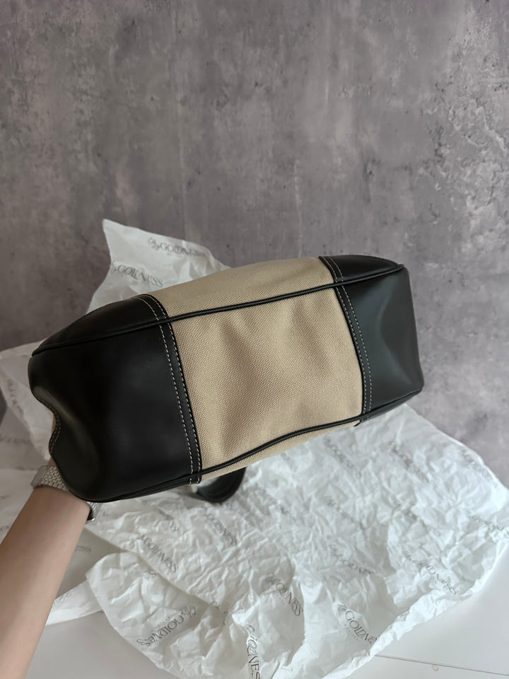 PRADA Canvas & Leather Hobo Bag – Side Logo Detail × Convertible to Crossbody 🖤