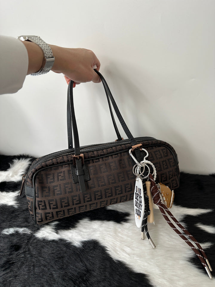 FENDI Baguette Bag｜Chocolate FF Monogram × Slim Shoulder Silhouette × Timeless Iconic Style 🍫🥖✨