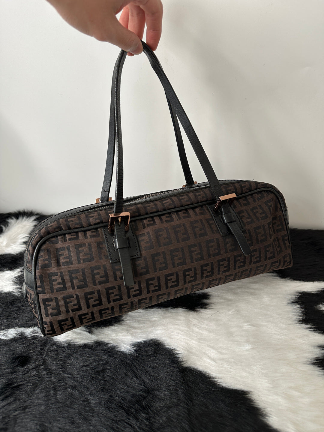 FENDI Baguette Bag｜Chocolate FF Monogram × Slim Shoulder Silhouette × Timeless Iconic Style 🍫🥖✨