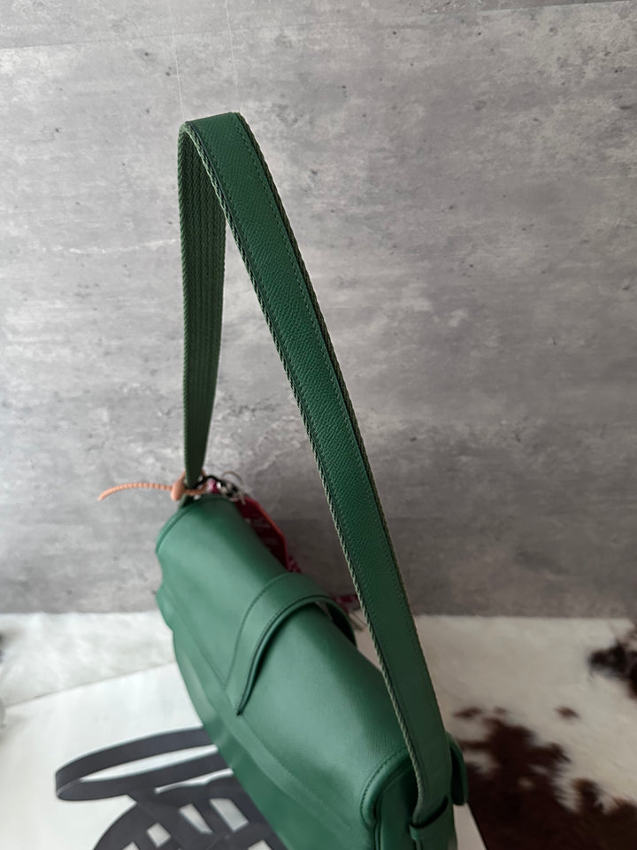 HERMÈS 90s Vintage Shoulder Bag 💚✨｜Rare Green × Iconic H Clasp