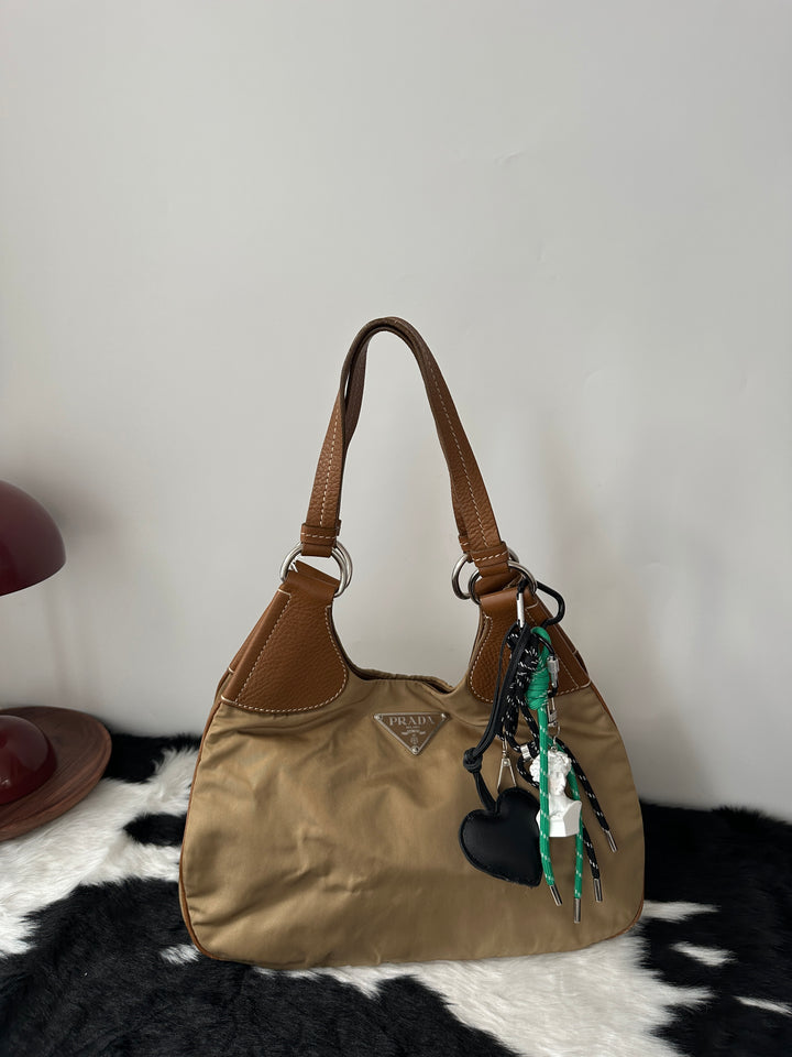 PRADA Nylon Leather-Trim Shoulder Bag 🤎｜Lightweight Nylon × Soft Leather Trim × Daily Essential ✨