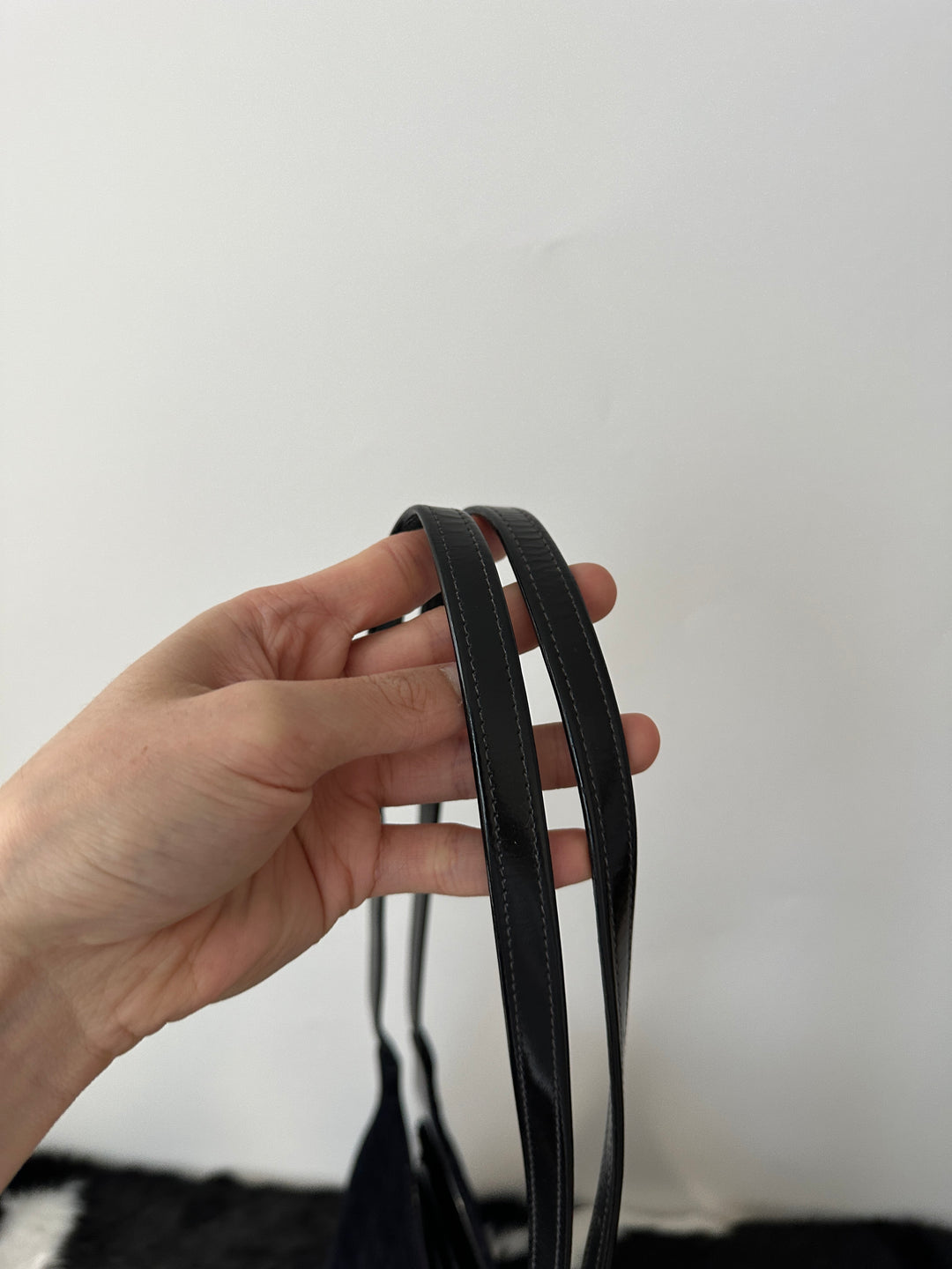 CHANEL CC Velvet & Leather “Cloud” Shoulder Bag｜Small Size × Rare Kiss-Lock × Soft Velvety Charm 🖤✨