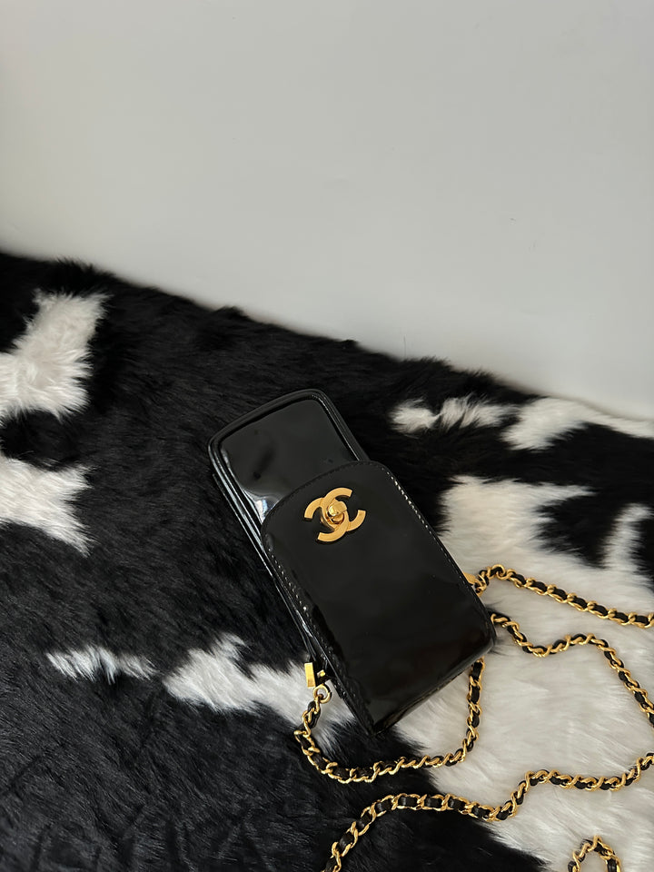 Chanel “Patent CC Phone Chain Bag” 🖤✨ | Sleek, Modern & Surprisingly Practical