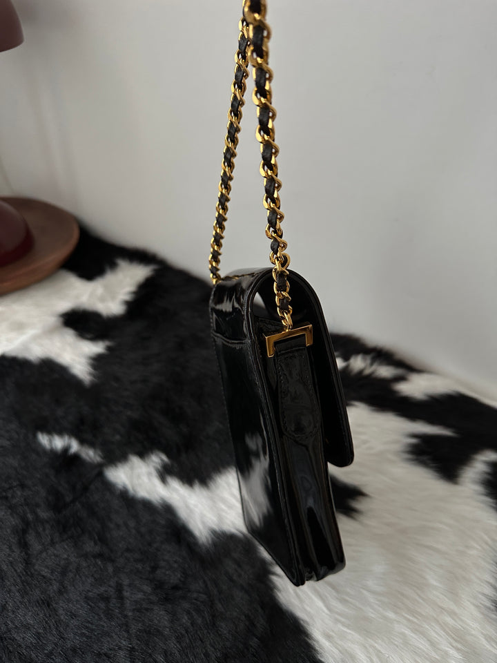 Chanel “Patent CC Phone Chain Bag” 🖤✨ | Sleek, Modern & Surprisingly Practical