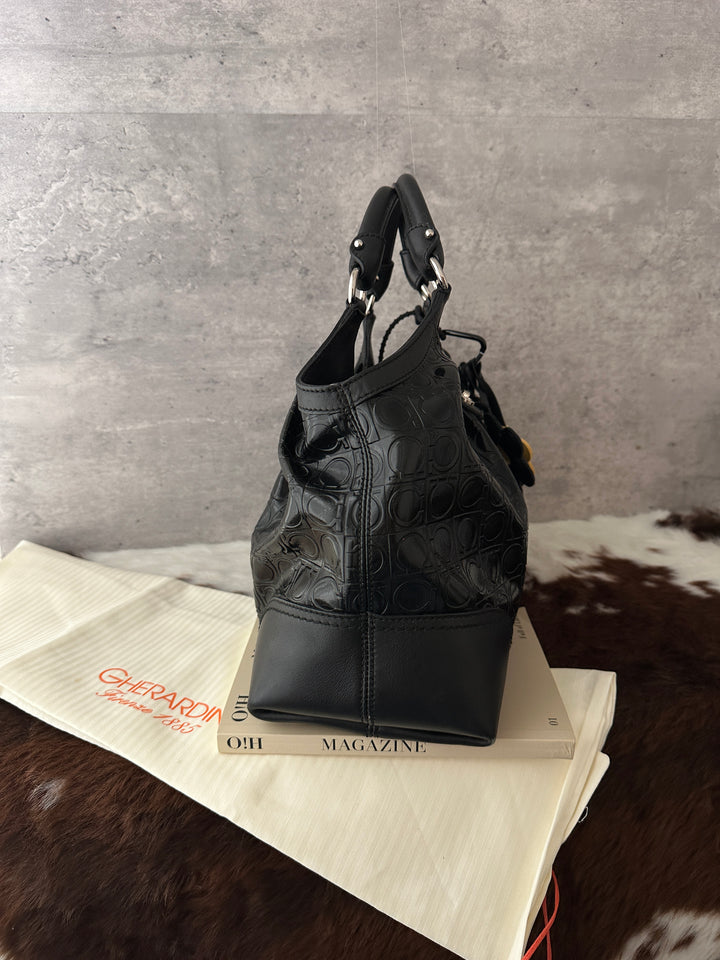 Ferragamo Embossed Gancini Top Handle Bag 🖤｜Embossed Monogram × Top Handle Shape × Crossbody-Friendly