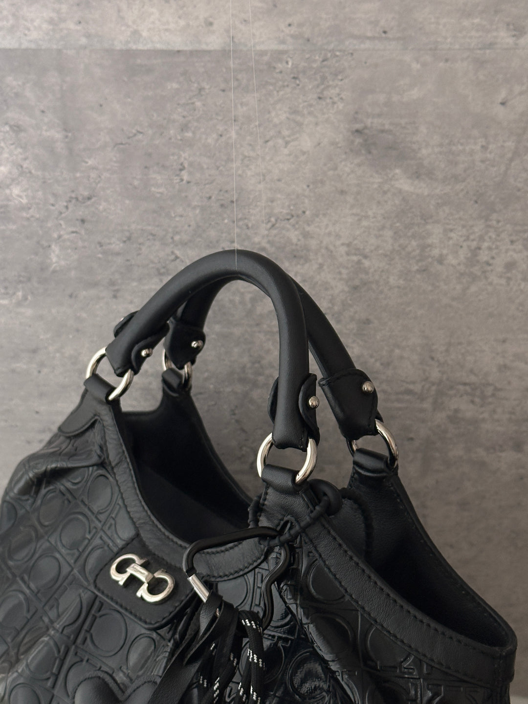 Ferragamo Embossed Gancini Top Handle Bag 🖤｜Embossed Monogram × Top Handle Shape × Crossbody-Friendly