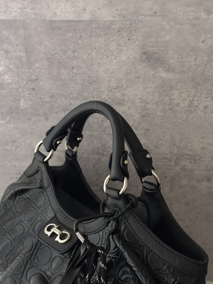 Ferragamo Embossed Gancini Top Handle Bag 🖤｜Embossed Monogram × Top Handle Shape × Crossbody-Friendly