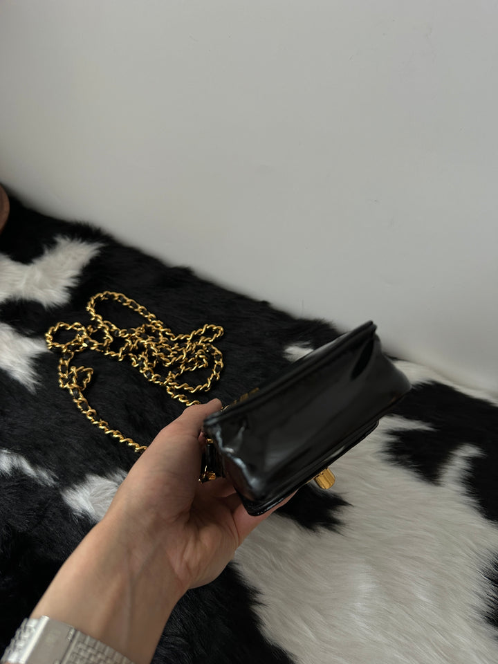 Chanel “Patent CC Phone Chain Bag” 🖤✨ | Sleek, Modern & Surprisingly Practical